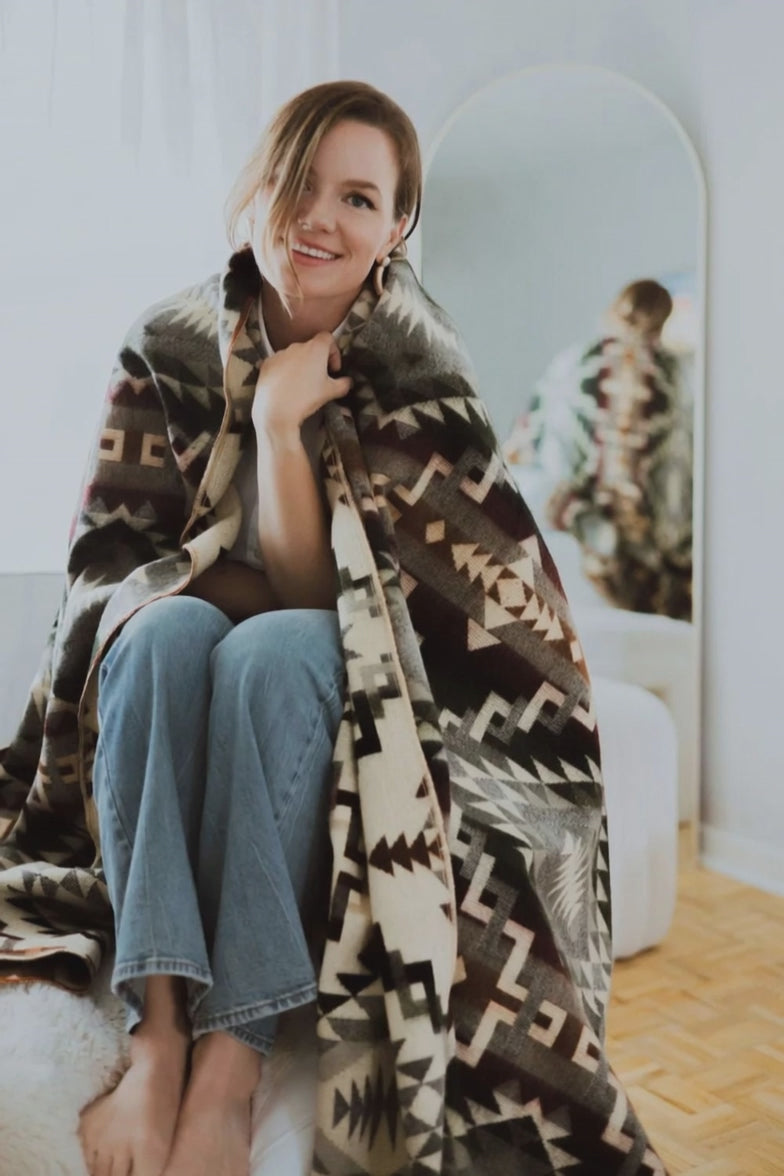 Machu Picchu Alpaca Large Blanket