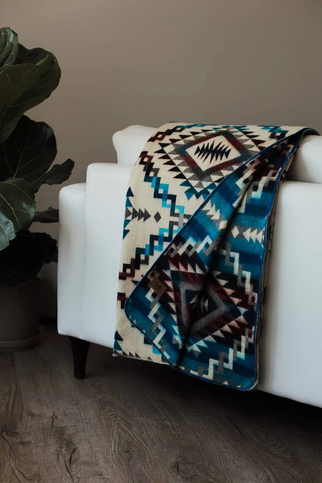 Sierra Surf Large Alpaca Blanket